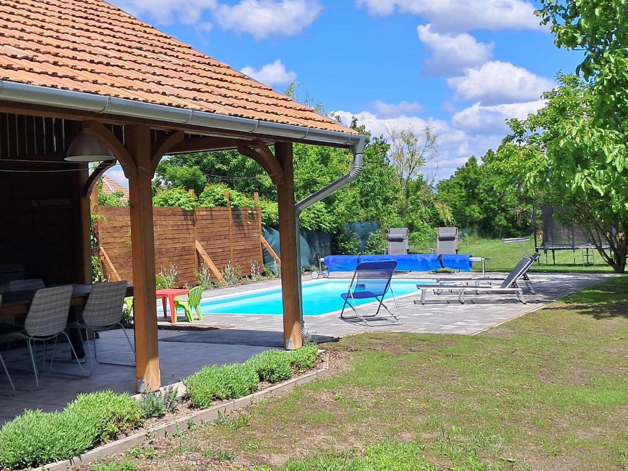Melody Haz Сasa de vacaciones Poroszló